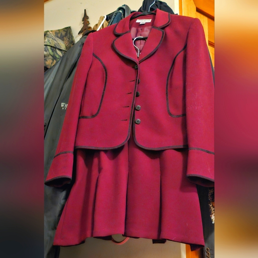 Two-piece vintage designer suit!